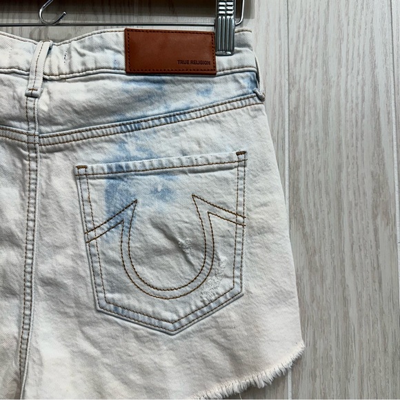 True Religion Women's CAIA High Rise Destroyed Frey Hem Denim Cutoffs Shorts - Picture 5 of 15